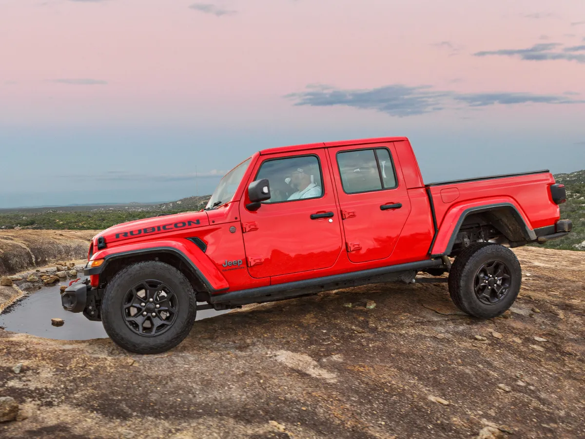 Jeep Gladiator,autocango,china used car exporter,china ev exporter,chinese used car exporter,chinese used ev exporter Jeep Gladiator,autocango,china used car exporter,china ev exporter,chinese used car exporter,chinese used ev exporter