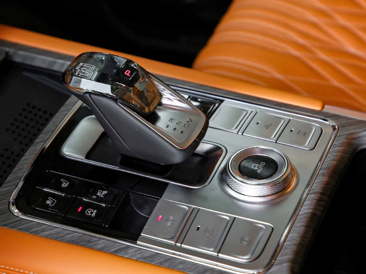 Tank 500,autocango,china used car exporter,china ev exporter,chinese used car exporter,chinese used ev exporter