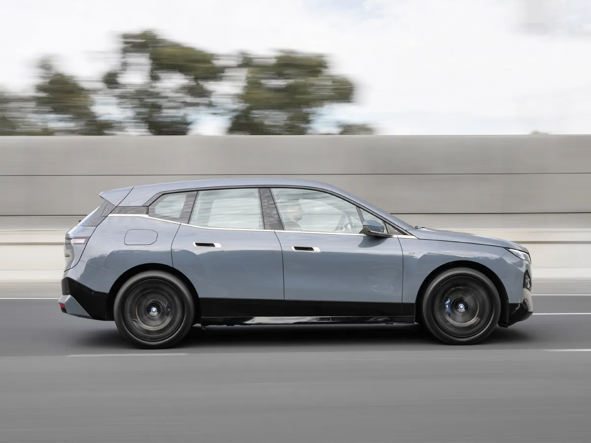 BMW iX,autocango,china used car exporter,china ev exporter,chinese used car exporter,chinese used ev exporter