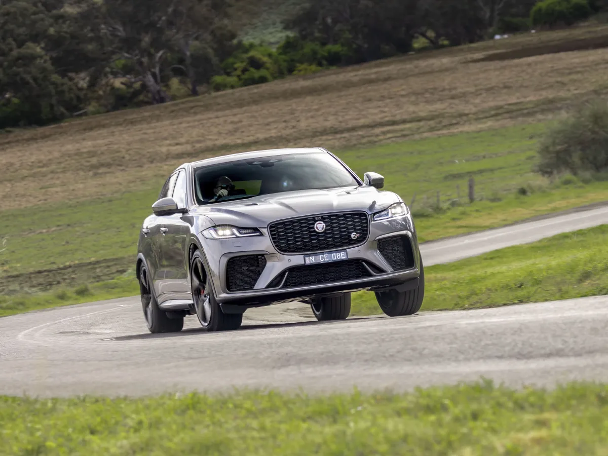 Jaguar F-PACE,autocango,china used car exporter,china ev exporter,chinese used car exporter,chinese used ev exporter