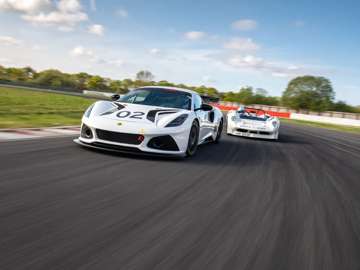 Lotus EMIRA,autocango,china used car exporter,china ev exporter,chinese used car exporter,chinese used ev exporter