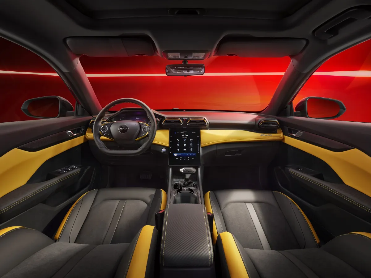 DongFeng Aeolus YiXuan,autocango,china used car exporter,china ev exporter,chinese used car exporter,chinese used ev exporter