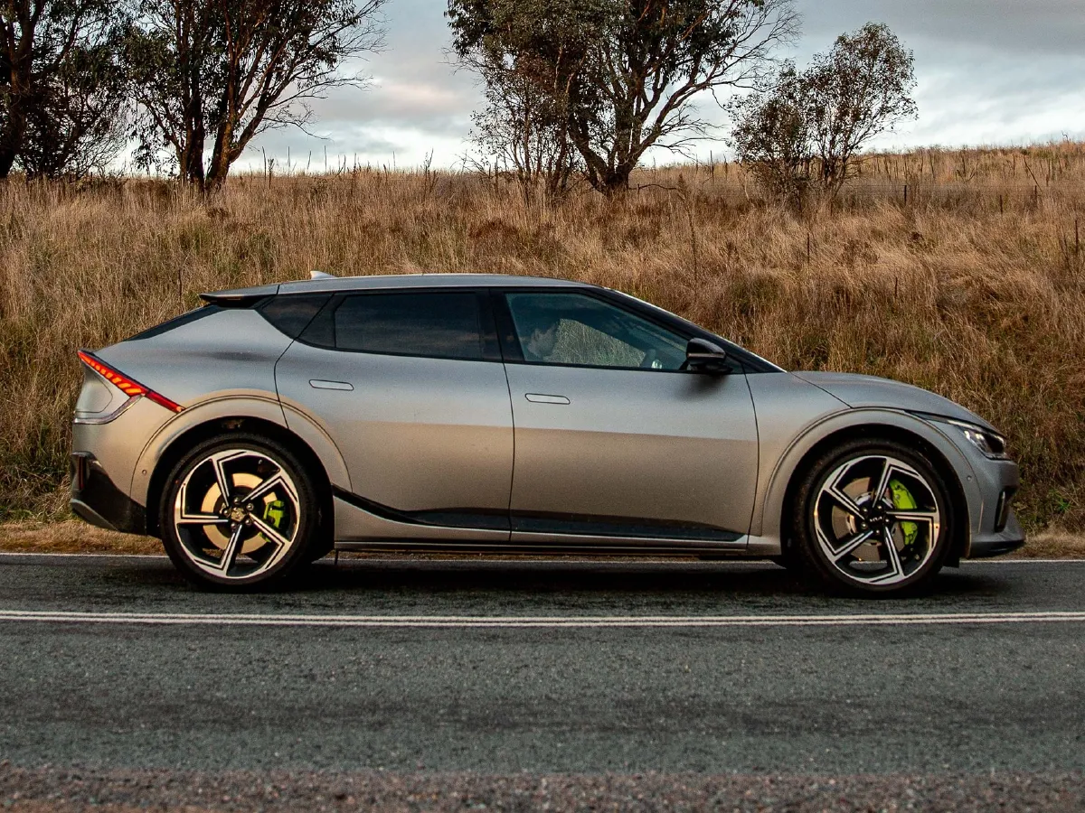 Kia EV6,autocango,china used car exporter,china ev exporter,chinese used car exporter,chinese used ev exporter