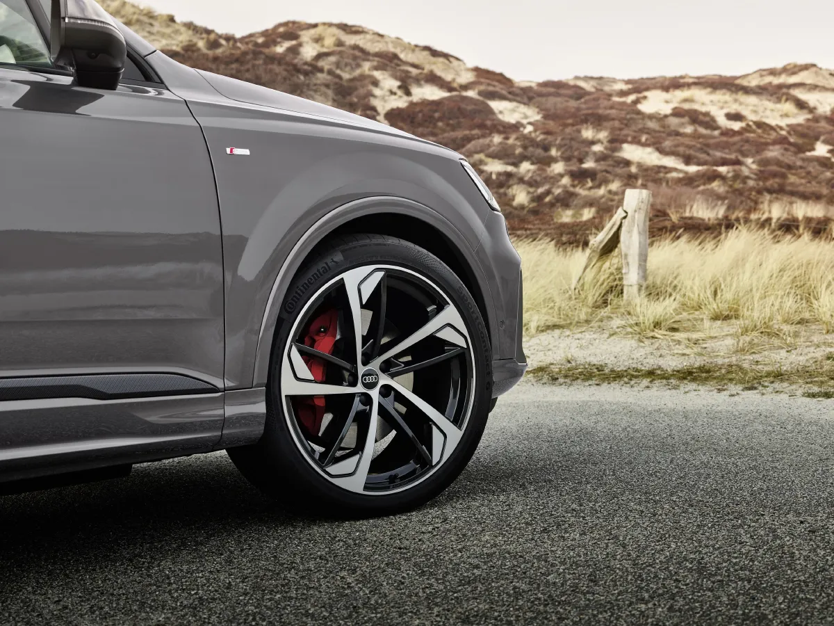 Audi Q7,autocango,china used car exporter,china ev exporter,chinese used car exporter,chinese used ev exporter