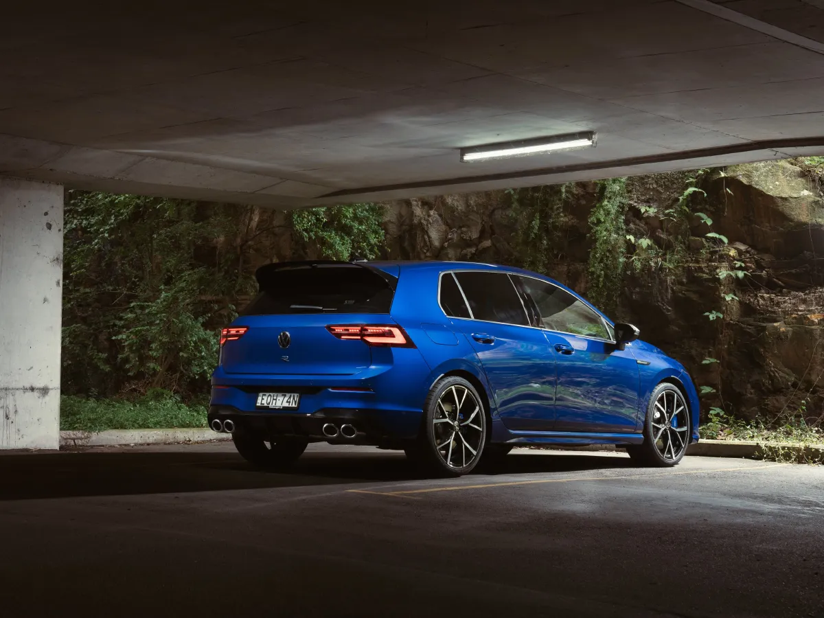 2011 Volkswagen Golf 2.0T 256HP L4 6DCT,autocango,china used car exporter,china ev exporter,chinese used car exporter,chinese used ev exporter