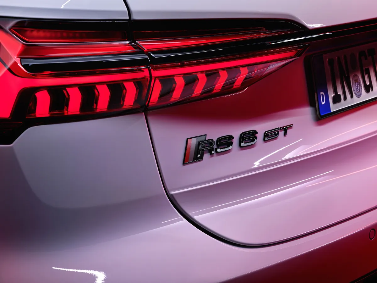 Audi RS 6,autocango,china used car exporter,china ev exporter,chinese used car exporter,chinese used ev exporter