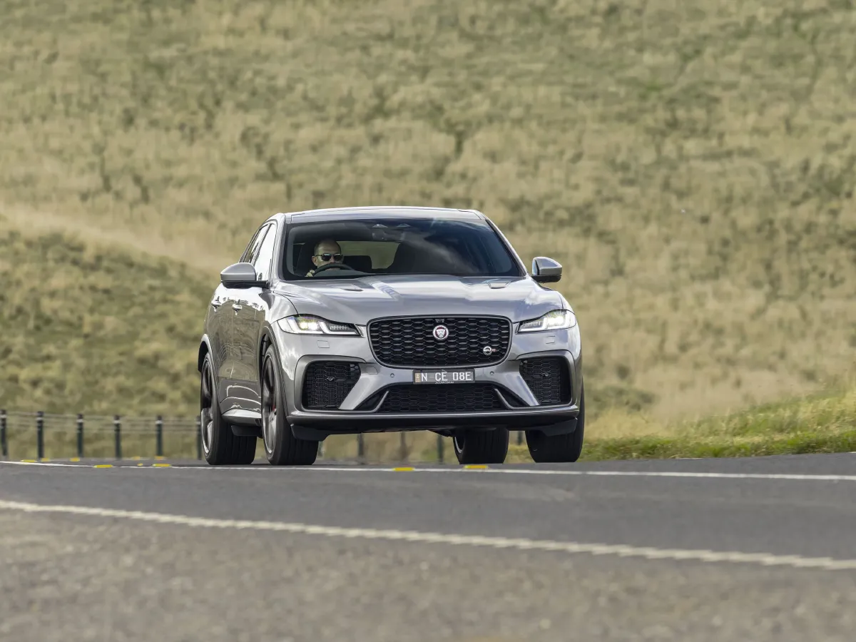Jaguar F-PACE,autocango,china used car exporter,china ev exporter,chinese used car exporter,chinese used ev exporter