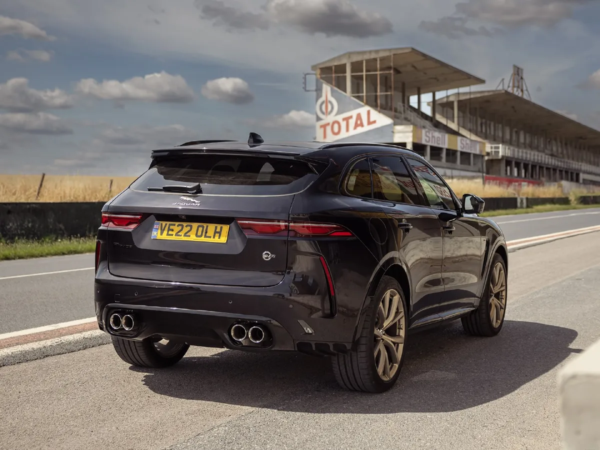 Jaguar F-PACE,autocango,china used car exporter,china ev exporter,chinese used car exporter,chinese used ev exporter