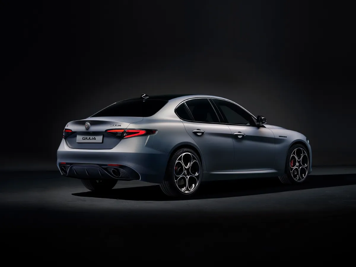 Alfa Romeo Giulia,autocango,china used car exporter,china ev exporter,chinese used car exporter,chinese used ev exporter