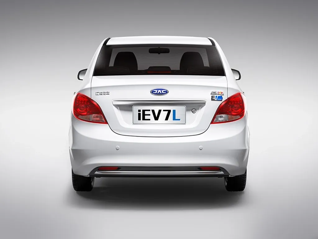 2024 JAC iEV7 BEV 33.2KWH,autocango,china used car exporter,china ev exporter,chinese used car exporter,chinese used ev exporter