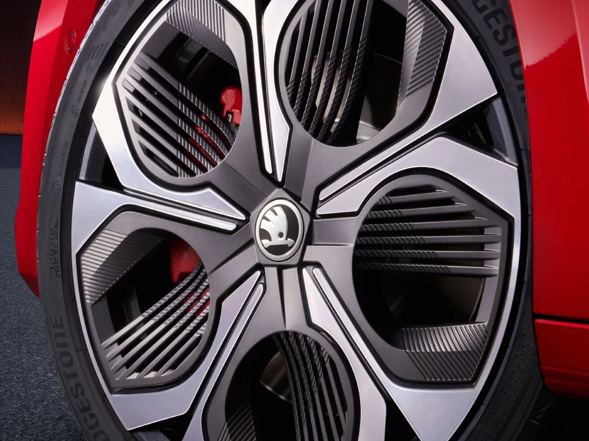 Skoda Octavia,autocango,china used car exporter,china ev exporter,chinese used car exporter,chinese used ev exporter