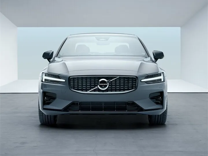 Volvo S60,autocango,china used car exporter,china ev exporter,chinese used car exporter,chinese used ev exporter