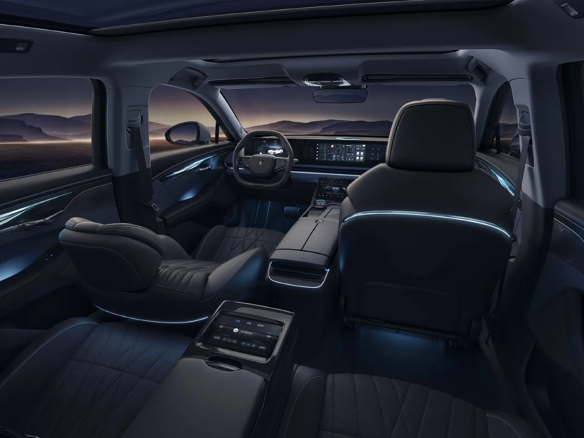 Voyah ZhuiGuang,autocango,china used car exporter,china ev exporter,chinese used car exporter,chinese used ev exporter