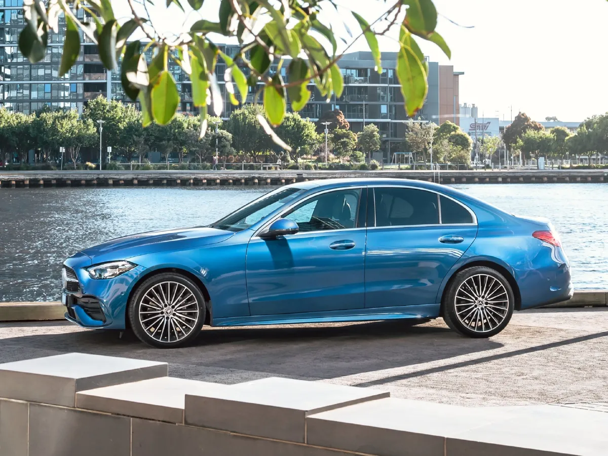 Mercedes-Benz C Class,autocango,china used car exporter,china ev exporter,chinese used car exporter,chinese used ev exporter