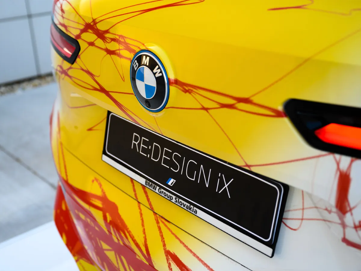 BMW iX,autocango,china used car exporter,china ev exporter,chinese used car exporter,chinese used ev exporter