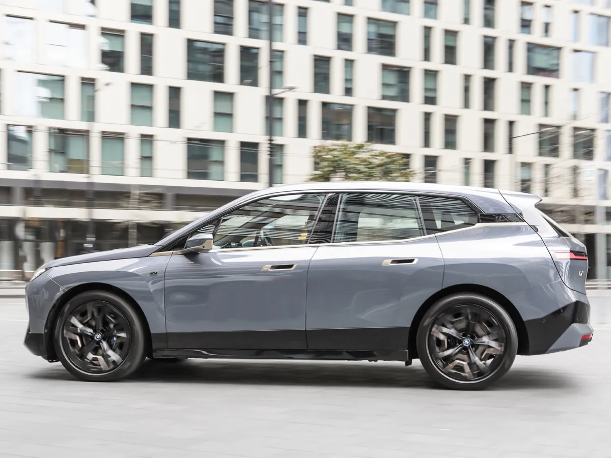 BMW iX,autocango,china used car exporter,china ev exporter,chinese used car exporter,chinese used ev exporter