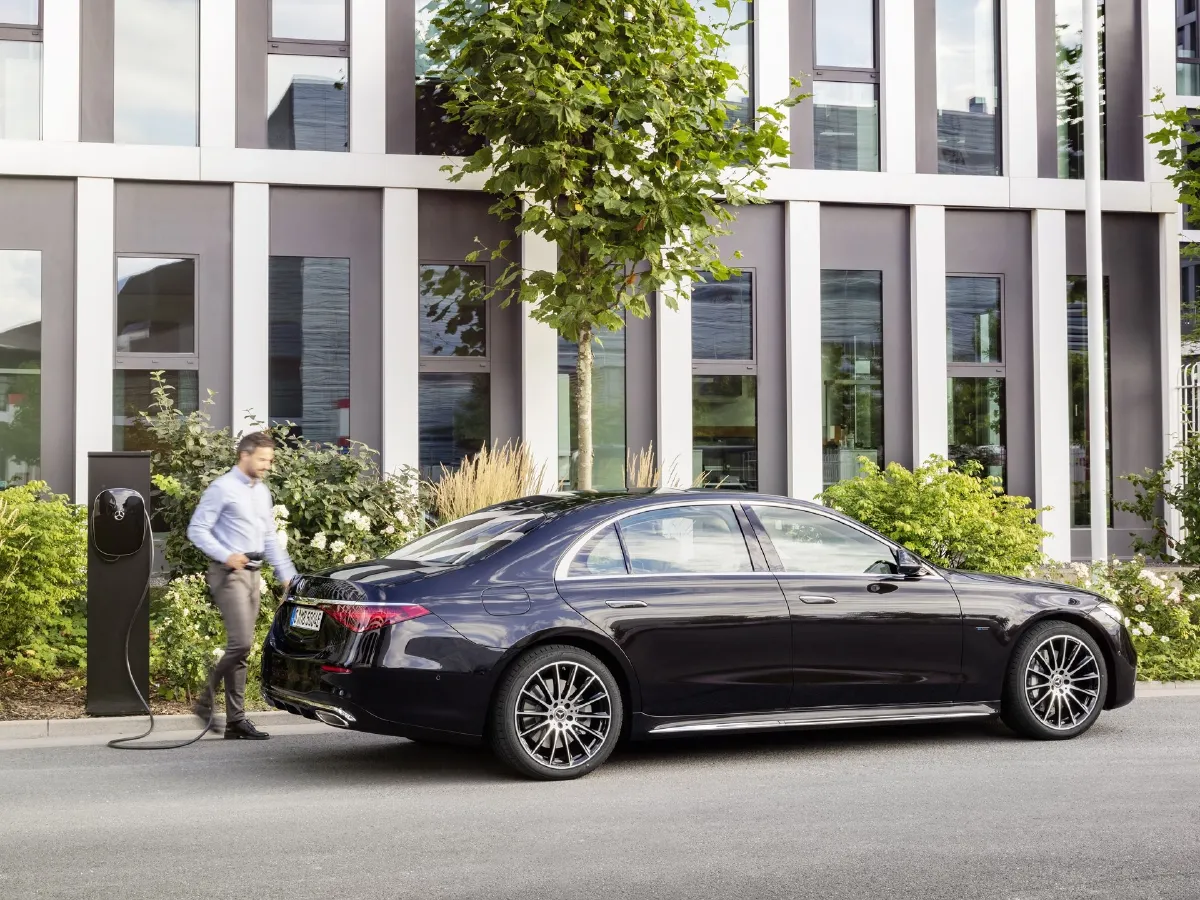 Mercedes-Benz S Class,autocango,china used car exporter,china ev exporter,chinese used car exporter,chinese used ev exporter