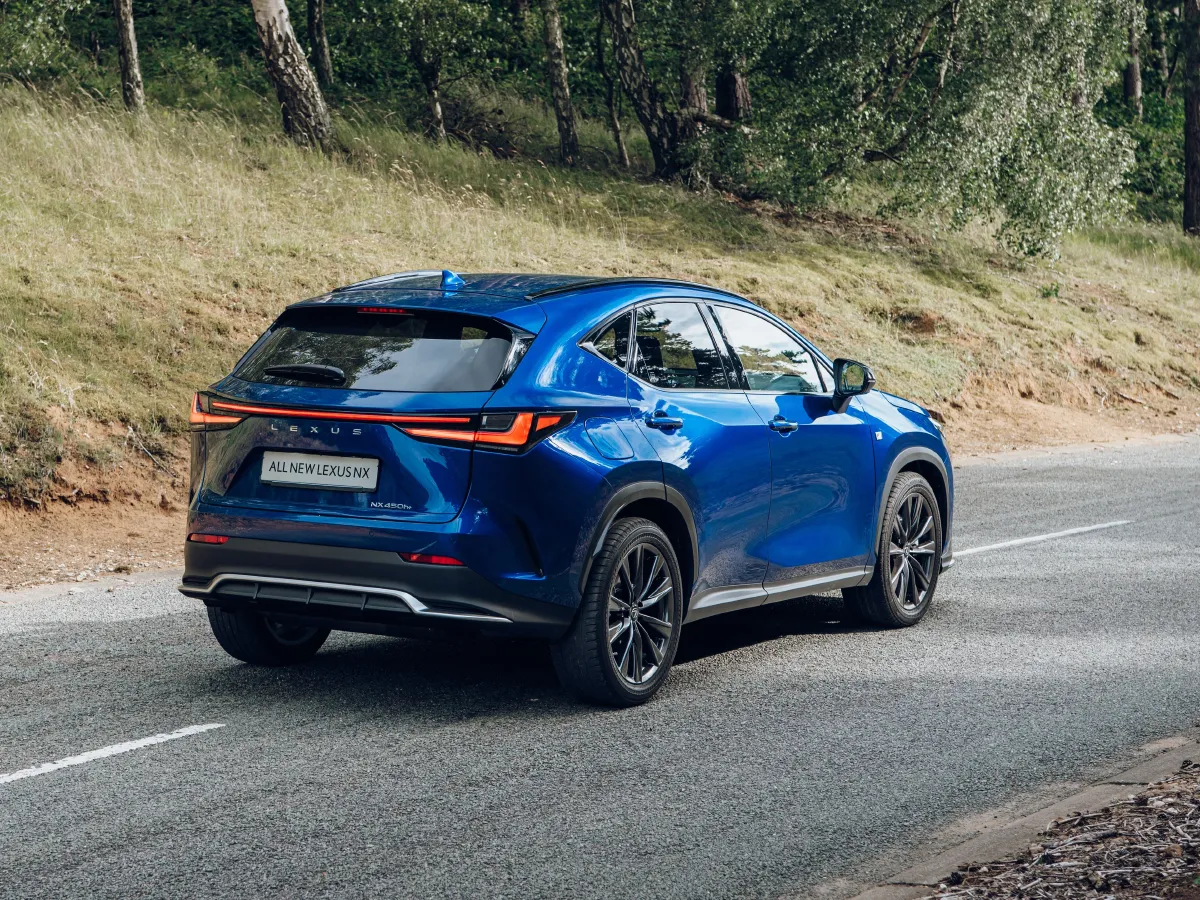 2024 Lexus NX 2.5L 185HP L4 E-CVT PHEV 16KWH,autocango,china used car exporter,china ev exporter,chinese used car exporter,chinese used ev exporter