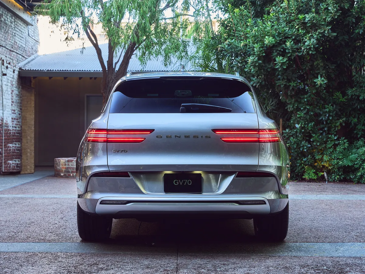 Genesis GV70,autocango,china used car exporter,china ev exporter,chinese used car exporter,chinese used ev exporter