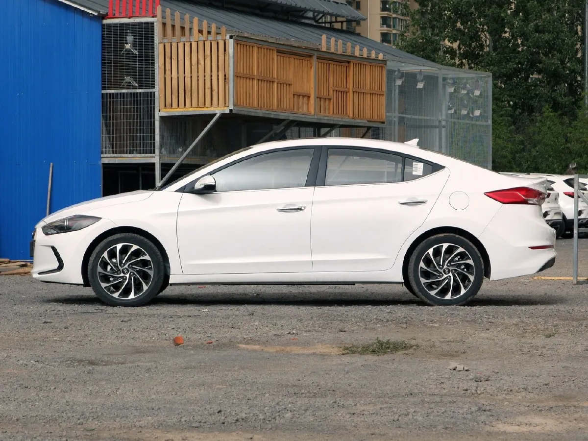 Hyundai Elantra,autocango,china used car exporter,china ev exporter,chinese used car exporter,chinese used ev exporter