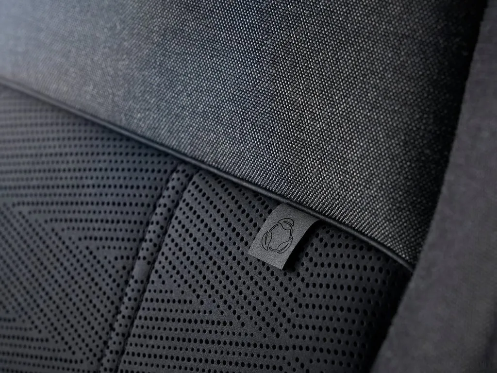 Land Rover Range Rover Velar,autocango,china used car exporter,china ev exporter,chinese used car exporter,chinese used ev exporter