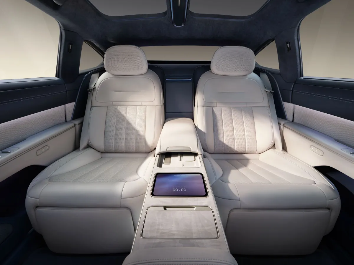 NIO ET9,autocango,china used car exporter,china ev exporter,chinese used car exporter,chinese used ev exporter