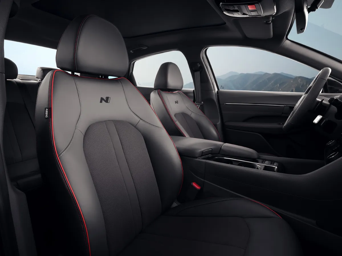 Hyundai Sonata,autocango,china used car exporter,china ev exporter,chinese used car exporter,chinese used ev exporter