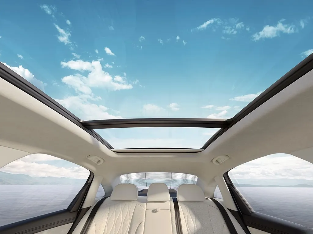 Roewe D7,autocango,china used car exporter,china ev exporter,chinese used car exporter,chinese used ev exporter