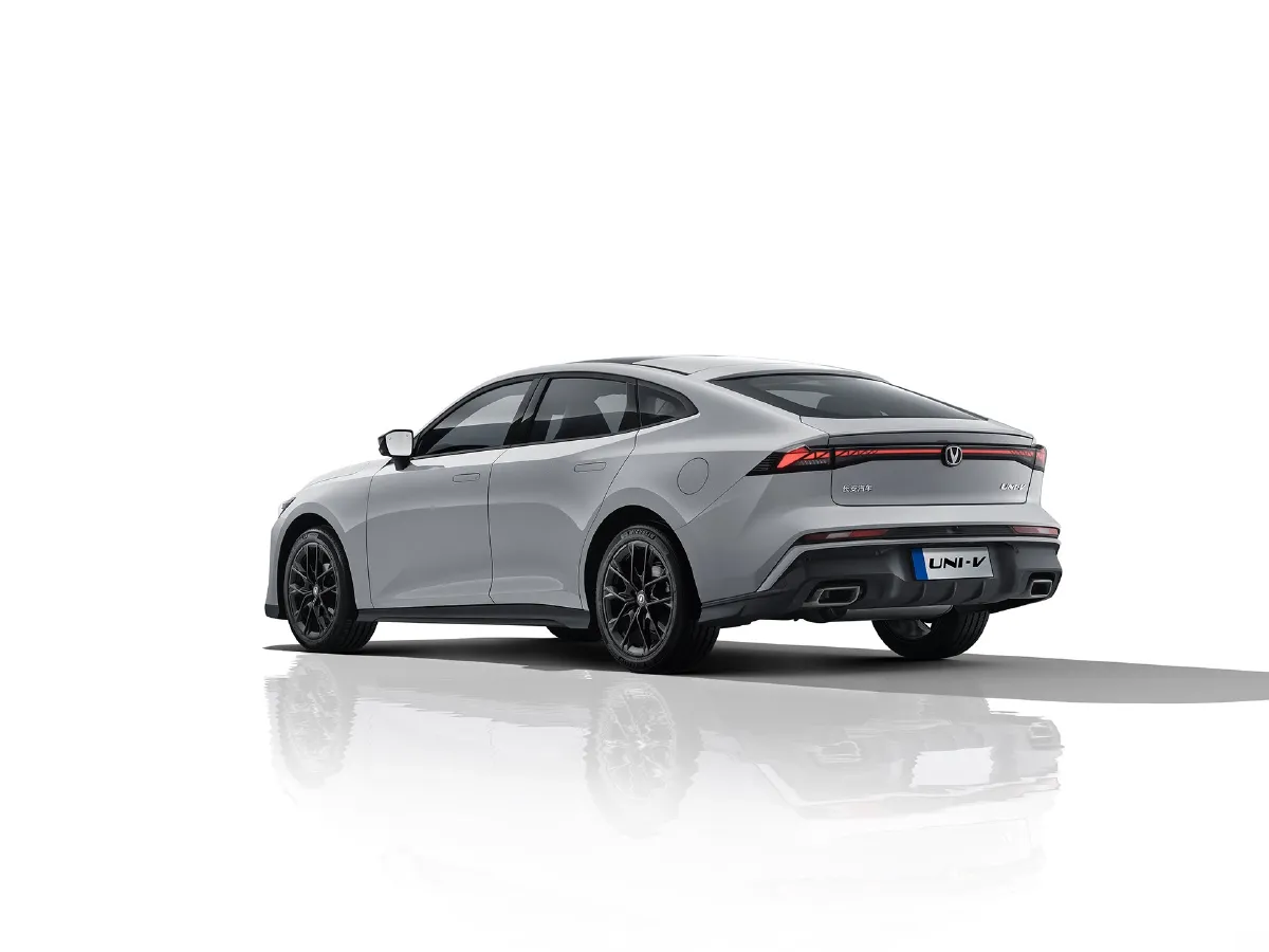 ChangAn UNI-V,autocango,china used car exporter,china ev exporter,chinese used car exporter,chinese used ev exporter