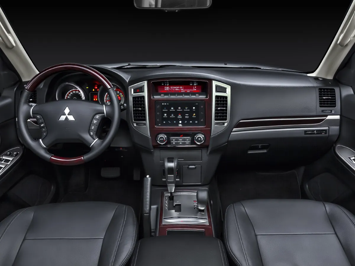 Mitsubishi Pajero,autocango,china used car exporter,china ev exporter,chinese used car exporter,chinese used ev exporter Mitsubishi Pajero,autocango,china used car exporter,china ev exporter,chinese used car exporter,chinese used ev exporter