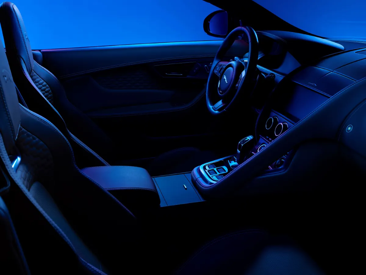 Jaguar F-TYPE,autocango,china used car exporter,china ev exporter,chinese used car exporter,chinese used ev exporter