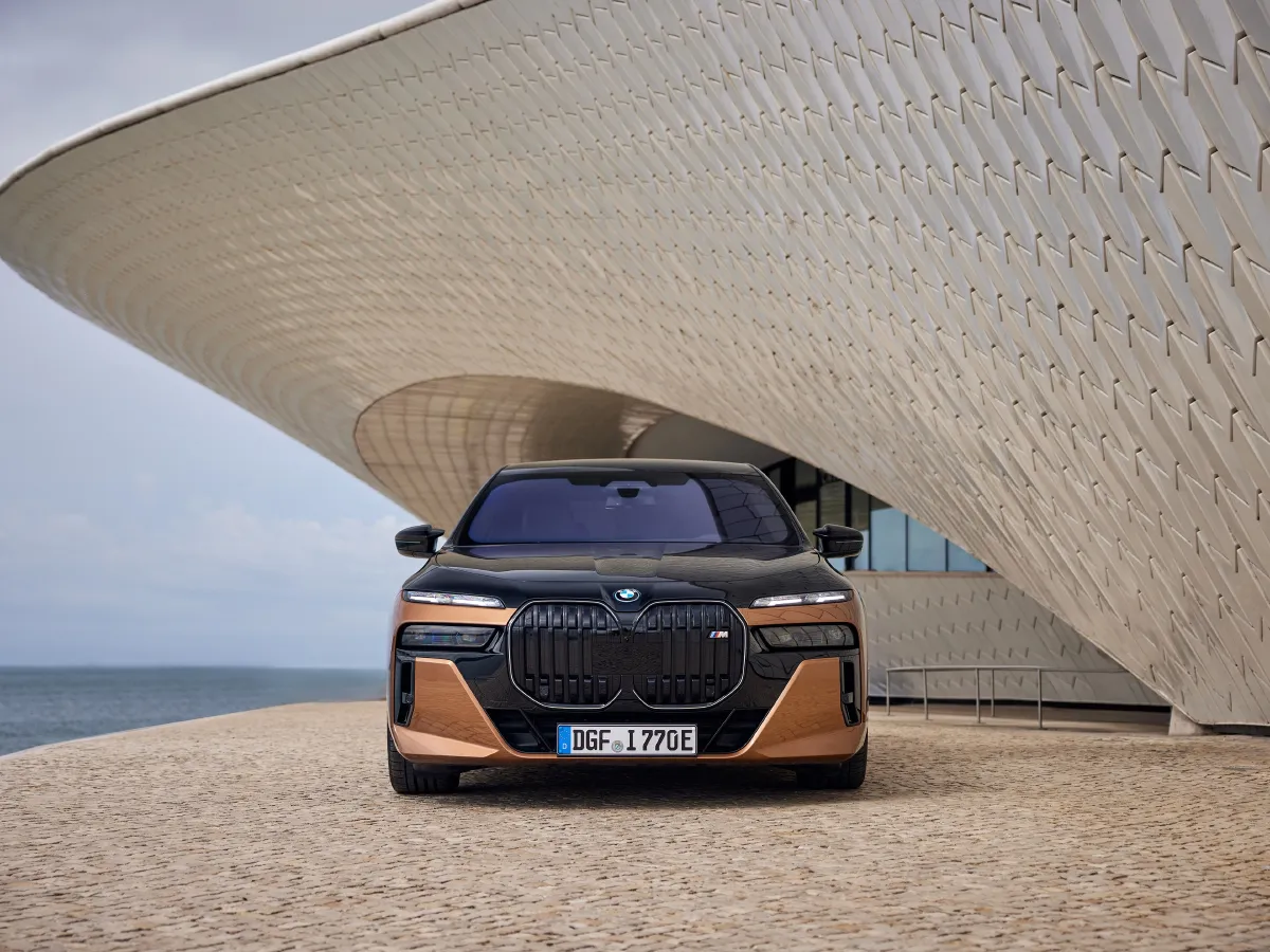 BMW i7,autocango,china used car exporter,china ev exporter,chinese used car exporter,chinese used ev exporter