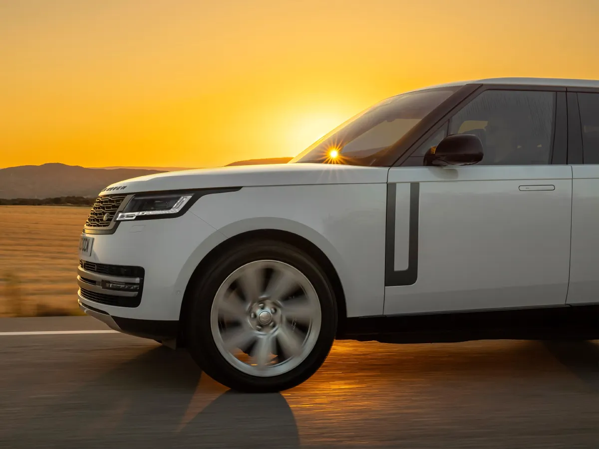 Land Rover Range Rover,autocango,china used car exporter,china ev exporter,chinese used car exporter,chinese used ev exporter