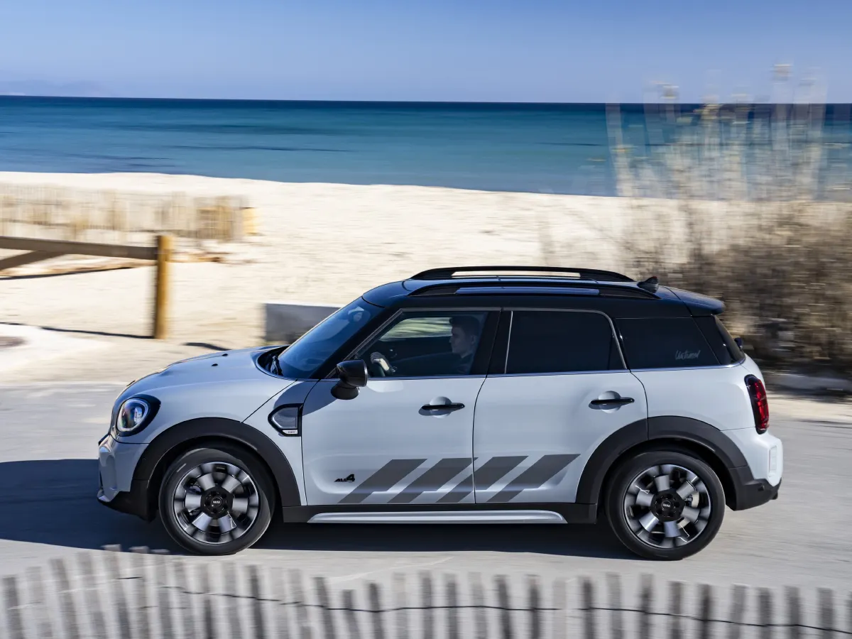 MINI COUNTRYMAN,autocango,china used car exporter,china ev exporter,chinese used car exporter,chinese used ev exporter