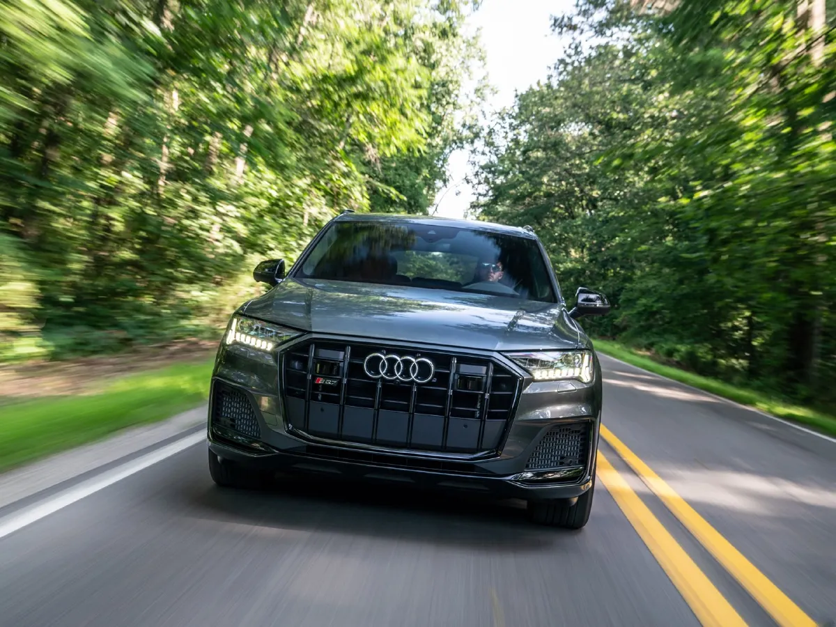 Audi SQ7,autocango,china used car exporter,china ev exporter,chinese used car exporter,chinese used ev exporter