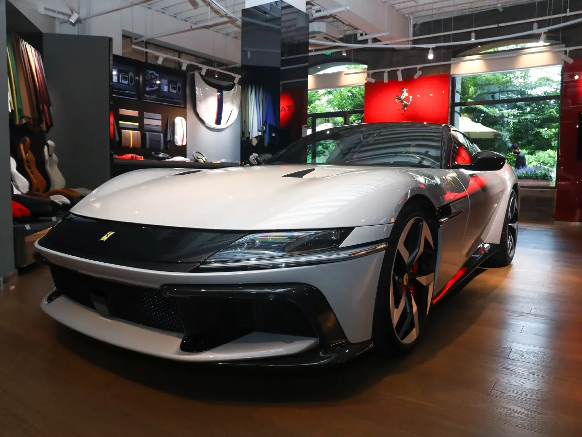 Ferrari 12Cilindri,autocango,china used car exporter,china ev exporter,chinese used car exporter,chinese used ev exporter