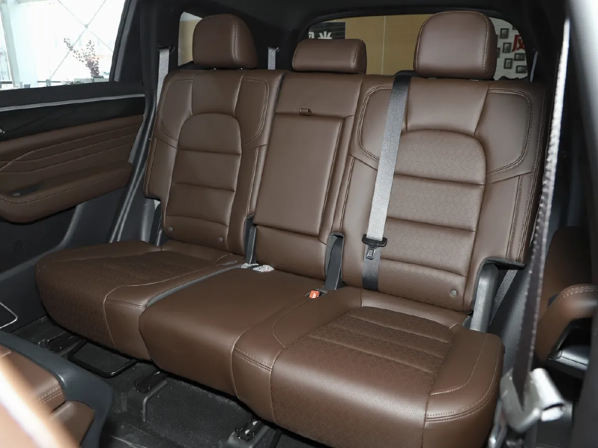 2020 DongFeng Fengon Fengon ix7 2.0T 231HP L4 6AT,autocango,china used car exporter,china ev exporter,chinese used car exporter,chinese used ev exporter