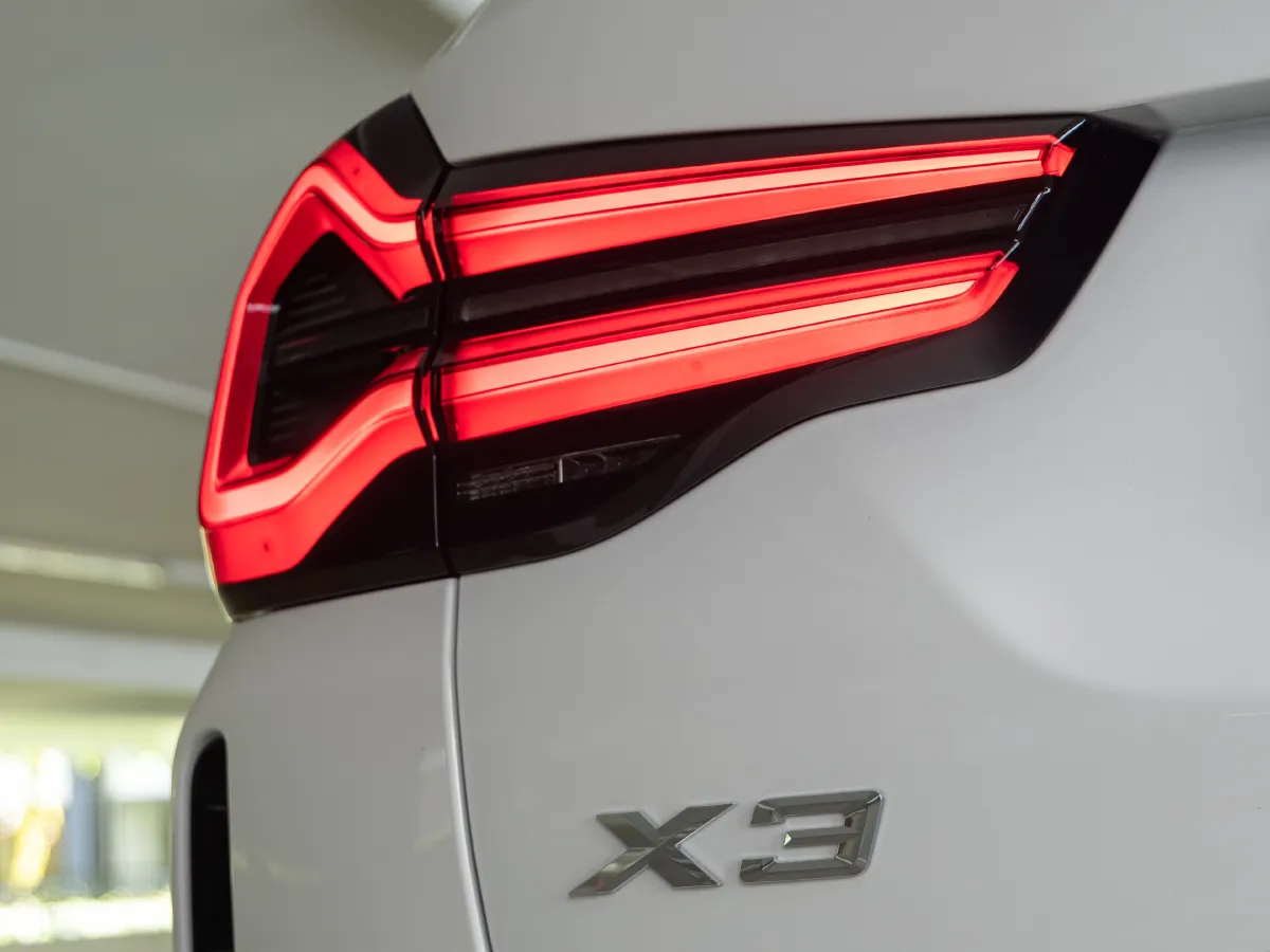 BMW X3,autocango,china used car exporter,china ev exporter,chinese used car exporter,chinese used ev exporter