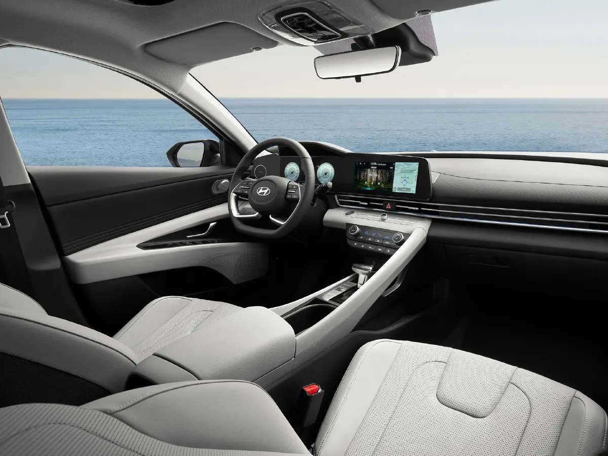 Hyundai Elantra,autocango,china used car exporter,china ev exporter,chinese used car exporter,chinese used ev exporter