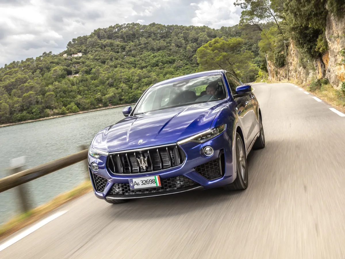Maserati Levante,autocango,china used car exporter,china ev exporter,chinese used car exporter,chinese used ev exporter