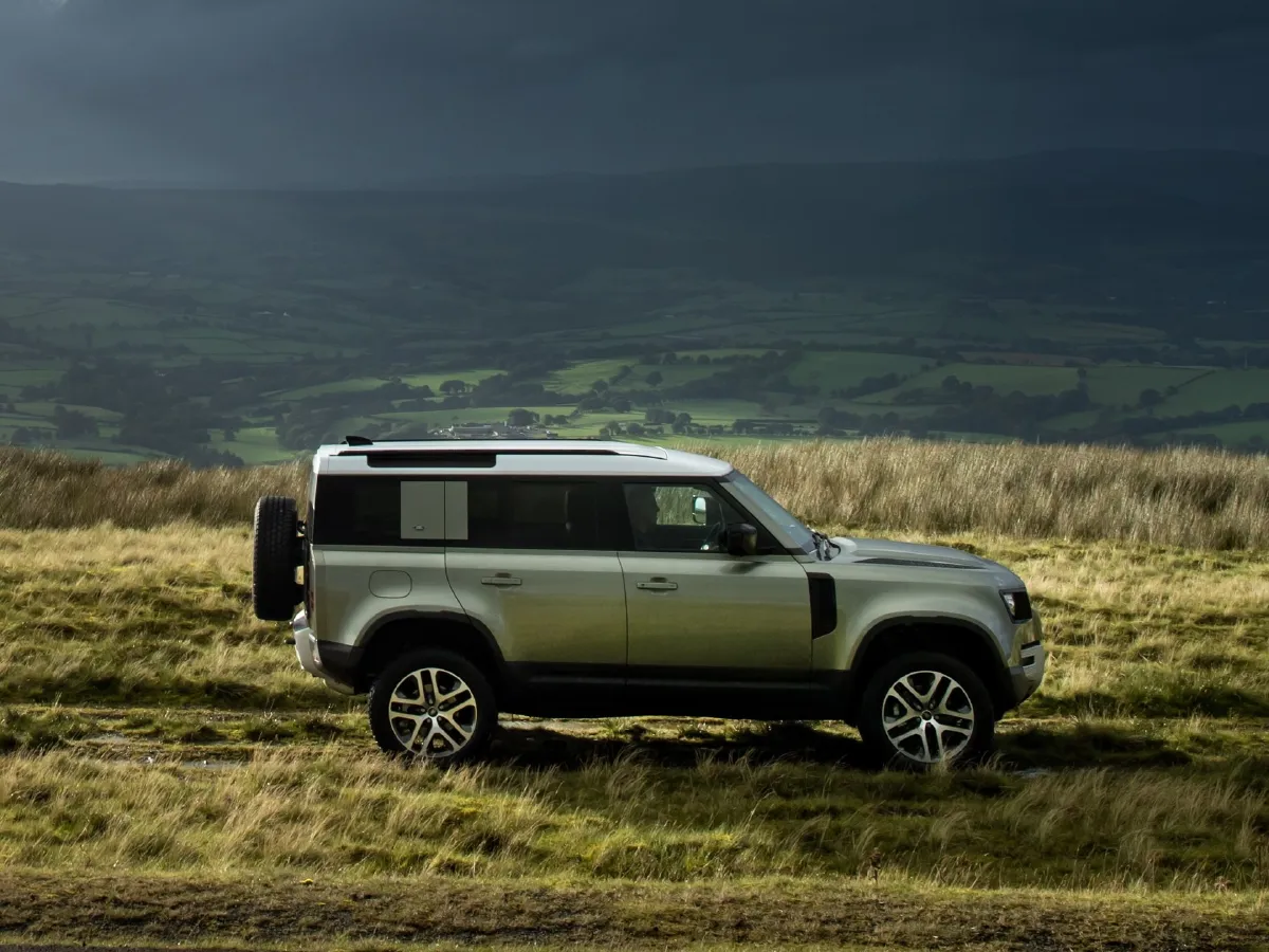 Land Rover Defender,autocango,china used car exporter,china ev exporter,chinese used car exporter,chinese used ev exporter Land Rover Defender,autocango,china used car exporter,china ev exporter,chinese used car exporter,chinese used ev exporter