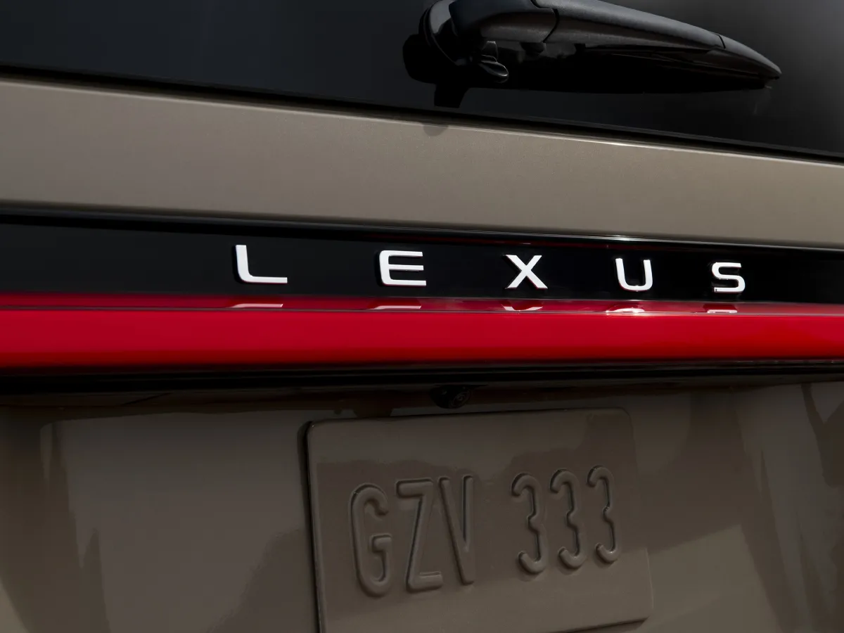 Lexus GX,autocango,china used car exporter,china ev exporter,chinese used car exporter,chinese used ev exporter