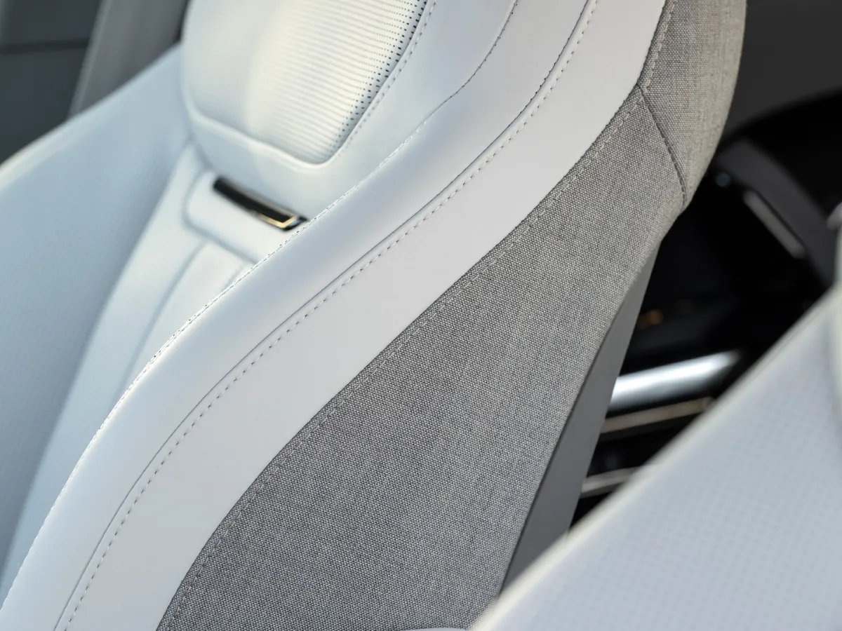 Land Rover Range Rover,autocango,china used car exporter,china ev exporter,chinese used car exporter,chinese used ev exporter