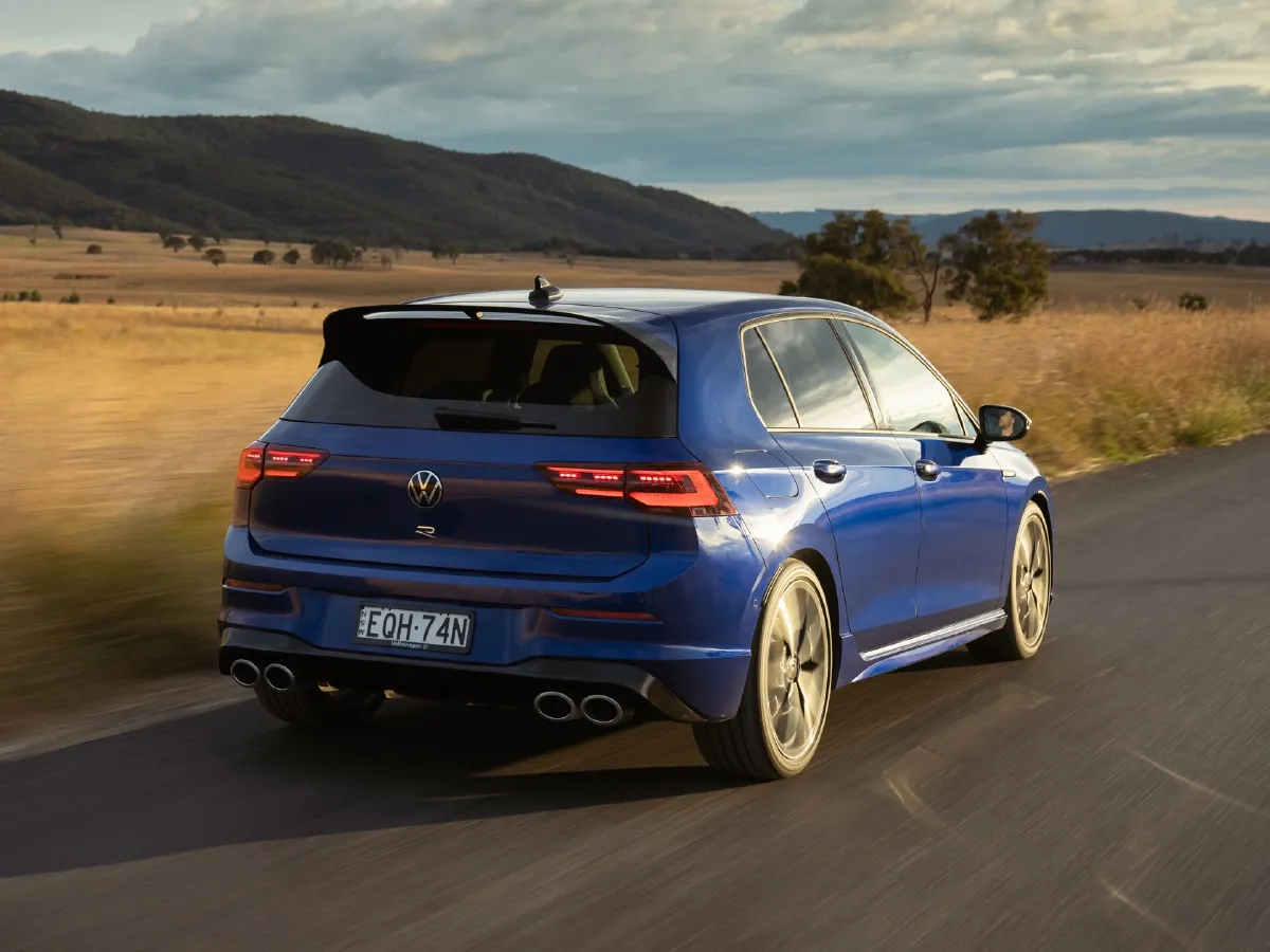 2011 Volkswagen Golf 2.0T 256HP L4 6DCT,autocango,china used car exporter,china ev exporter,chinese used car exporter,chinese used ev exporter