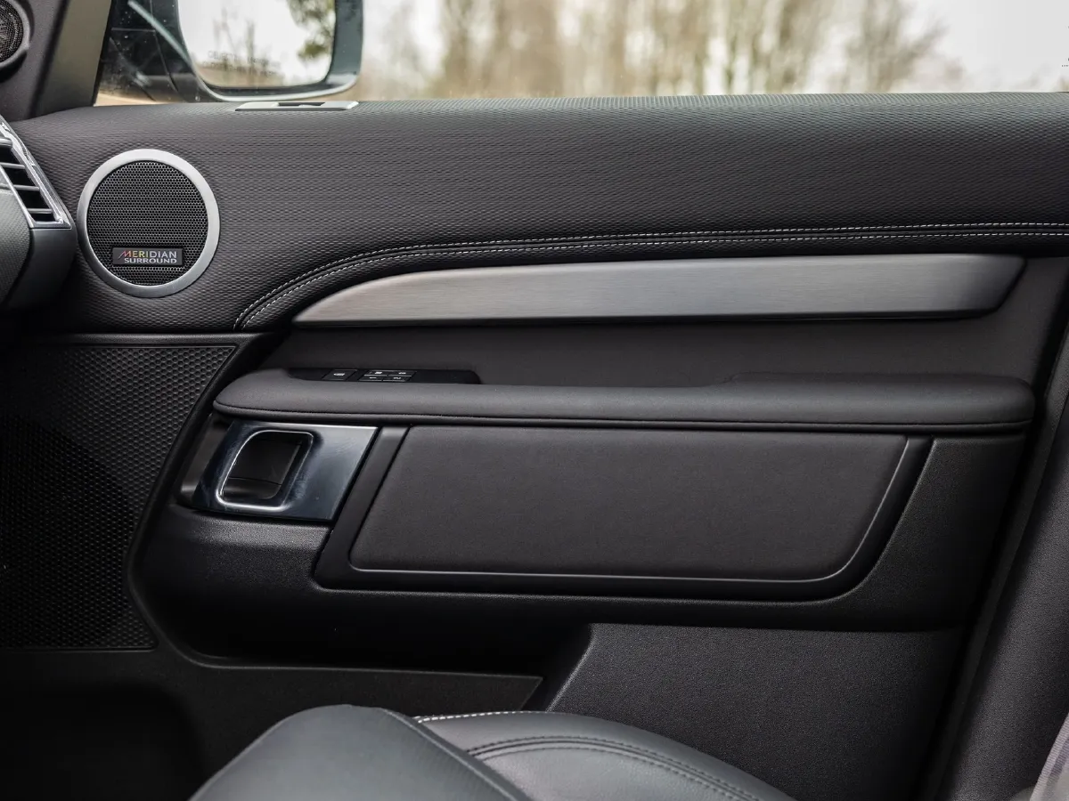 Land Rover Discovery,autocango,china used car exporter,china ev exporter,chinese used car exporter,chinese used ev exporter Land Rover Discovery,autocango,china used car exporter,china ev exporter,chinese used car exporter,chinese used ev exporter