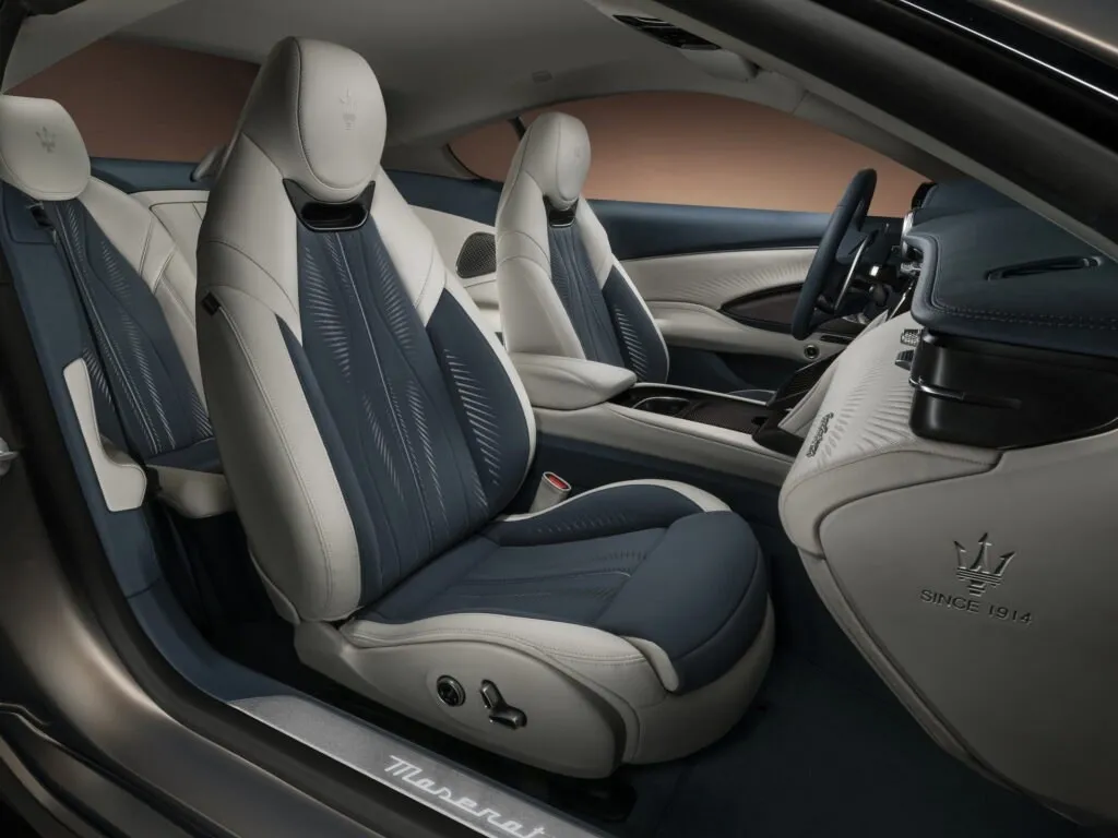 Maserati GranTurismo,autocango,china used car exporter,china ev exporter,chinese used car exporter,chinese used ev exporter Maserati GranTurismo,autocango,china used car exporter,china ev exporter,chinese used car exporter,chinese used ev exporter