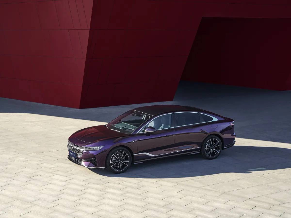 Voyah ZhuiGuang,autocango,china used car exporter,china ev exporter,chinese used car exporter,chinese used ev exporter