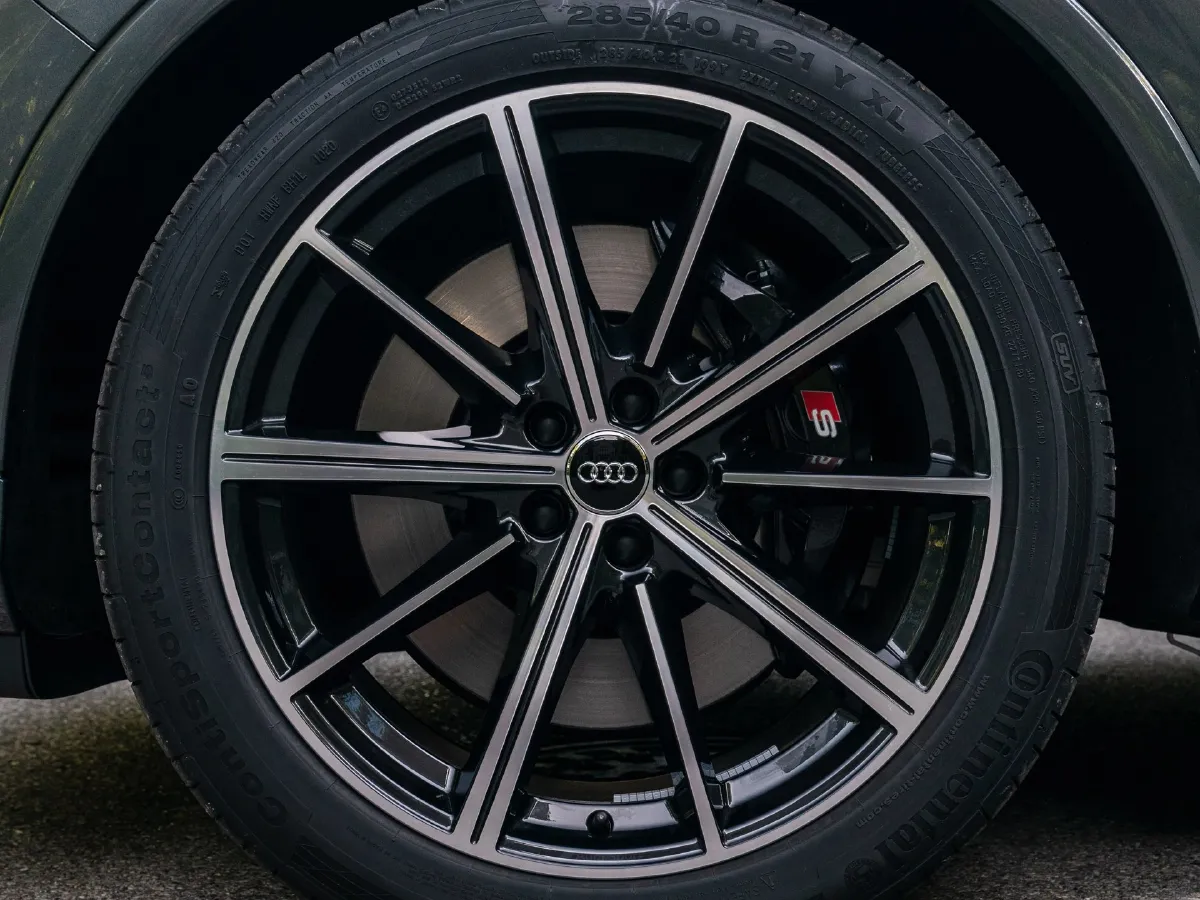 Audi SQ7,autocango,china used car exporter,china ev exporter,chinese used car exporter,chinese used ev exporter