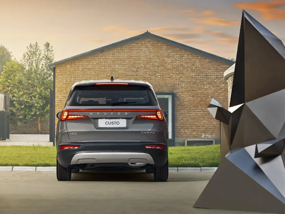 Hyundai Custo,autocango,china used car exporter,china ev exporter,chinese used car exporter,chinese used ev exporter