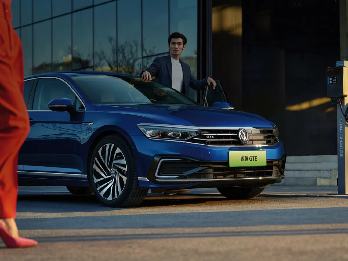 Volkswagen Magotan GTE,autocango,china used car exporter,china ev exporter,chinese used car exporter,chinese used ev exporter